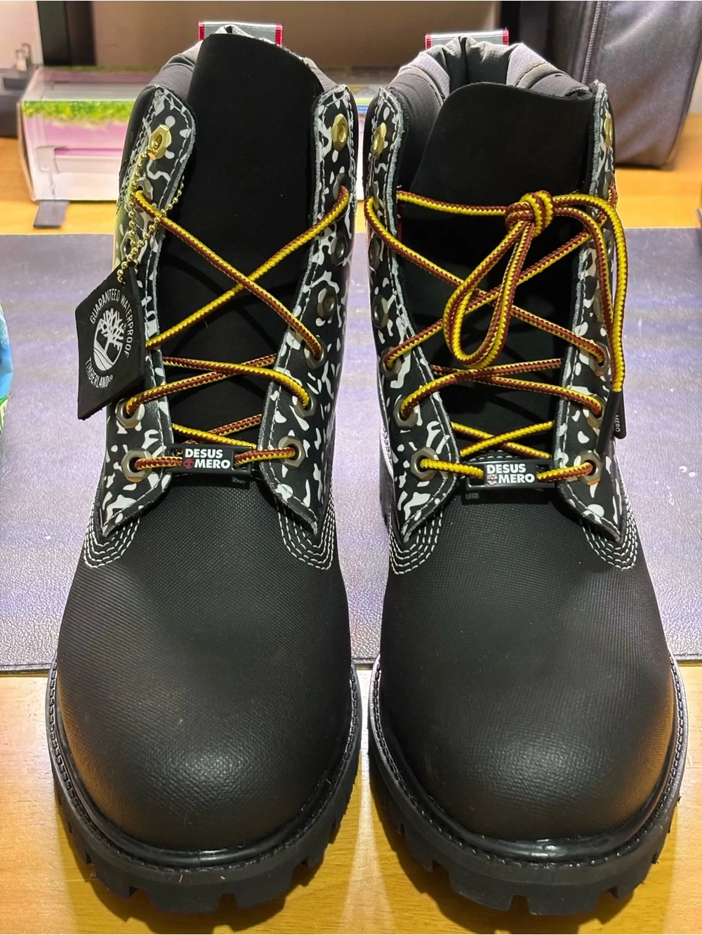 TIMBERLAND THE BRONX BOOK BODEGA “BOYS” DESUS & MERO BOOTS MENS.
